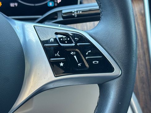 Certified 2025 Mercedes-Benz C 300 Sedan image 27