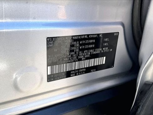 Used 2022 Toyota RAV4 XSE AWD/4WD image 35