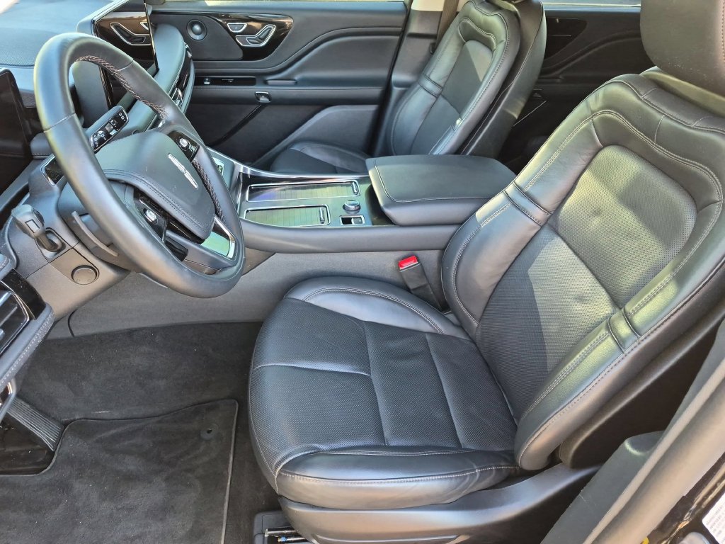Used 2026 Lincoln Aviator Reserve w/ Jet Appearance Package AWD/4WD image 18