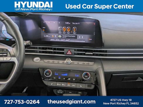 Used 2022 Hyundai Elantra Limited w/ Cargo Package FWD image 18