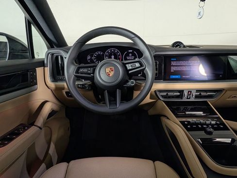 Certified 2026 Porsche Cayenne Coupe AWD/4WD image 21