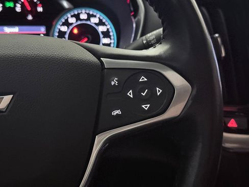 Used 2021 Chevrolet Traverse Premier image 40