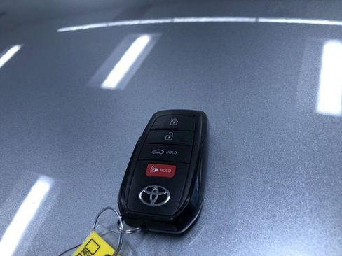 Used 2026 Toyota Camry LE FWD image 31