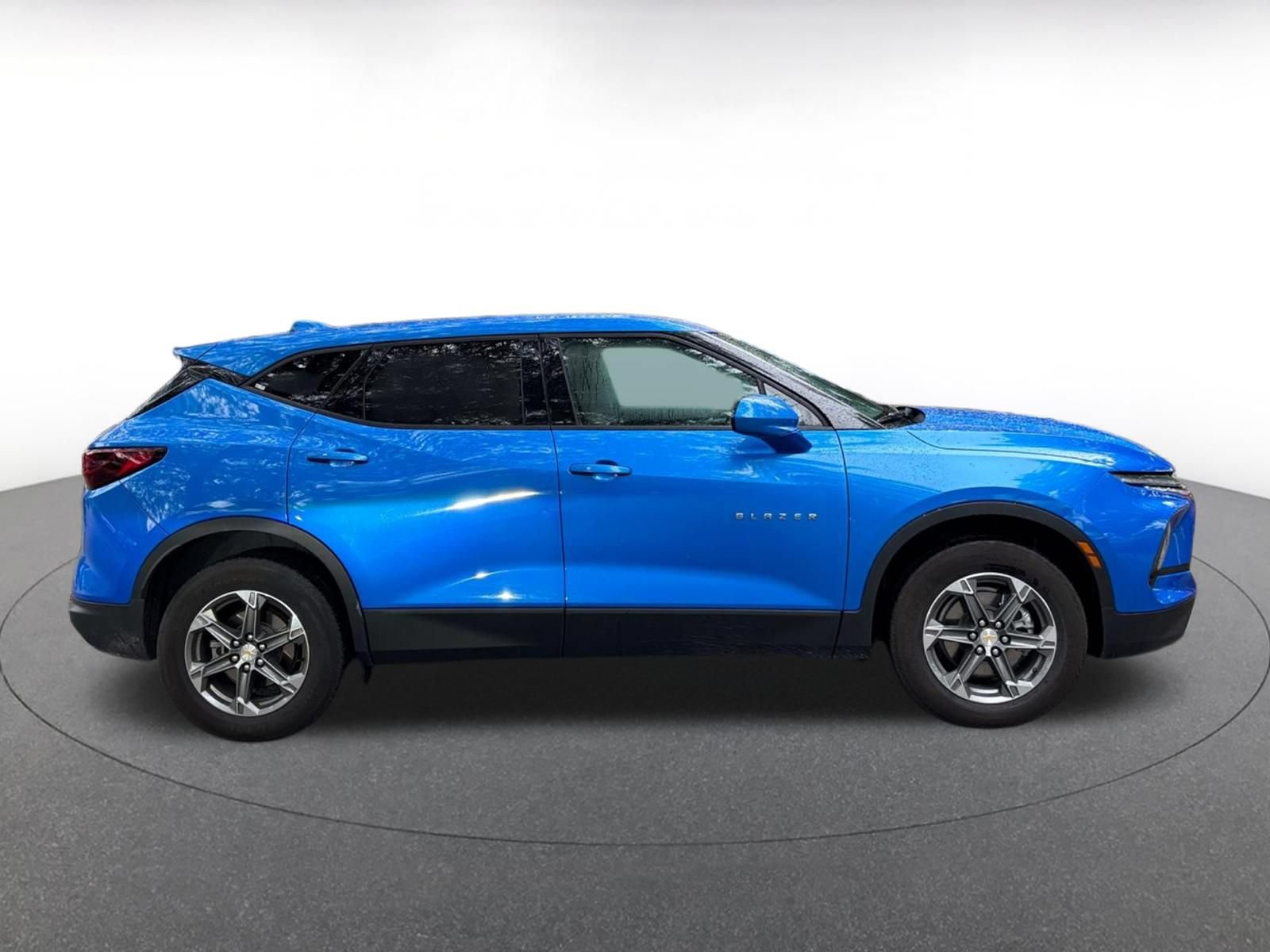 Used 2026 Chevrolet Blazer LT FWD image 13