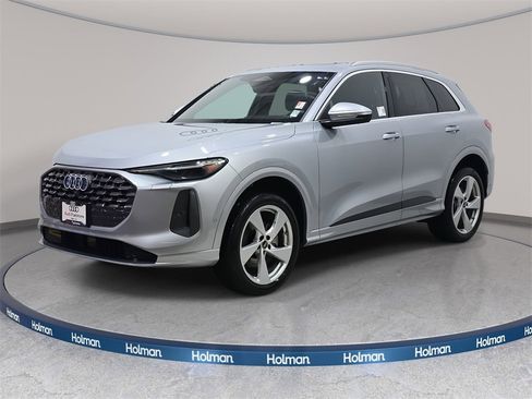 Used 2025 Audi Q5 Premium Plus w/ Premium Plus image 1