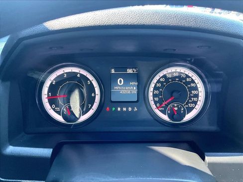 Used 2022 RAM 1500 Warlock AWD/4WD image 25
