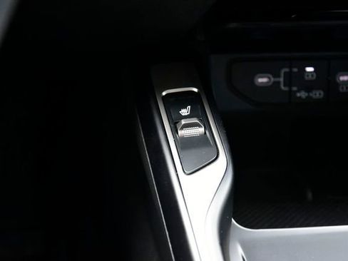 Certified 2025 Kia Sorento EX w/ EX Panoramic Sunroof Package image 29