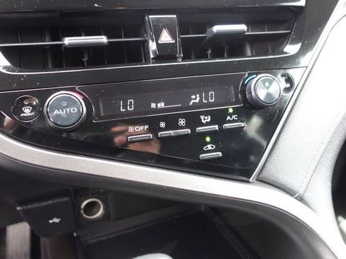 Certified 2022 Toyota Camry SE FWD image 23