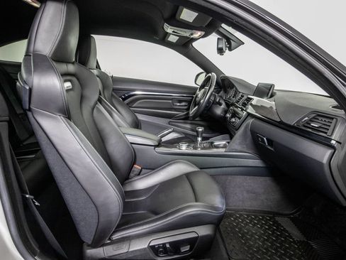 Used 2015 BMW M4 Coupe RWD image 11