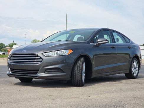 Used 2016 Ford Fusion SE FWD image 20