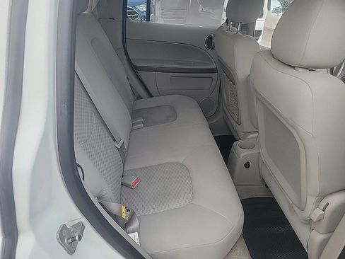 Used 2006 Chevrolet HHR LT w/ Preferred Equipment Group image 22