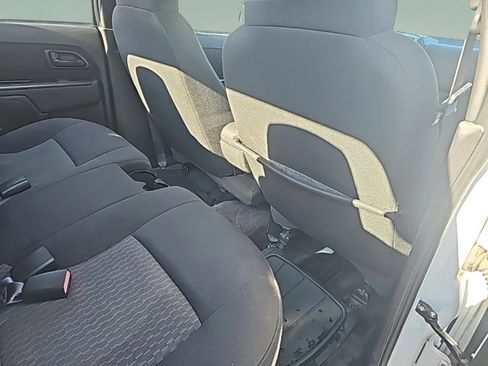 Used 2007 Chevrolet Colorado LT image 21