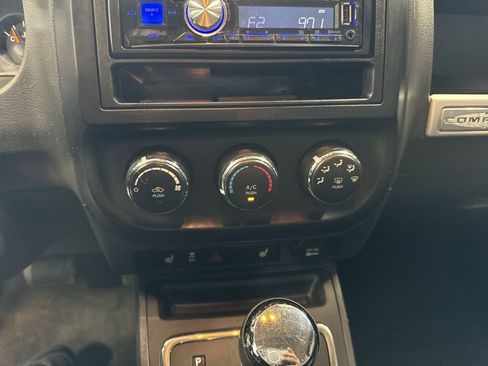Used 2015 Jeep Compass Sport w/ Power Value Group AWD/4WD image 15