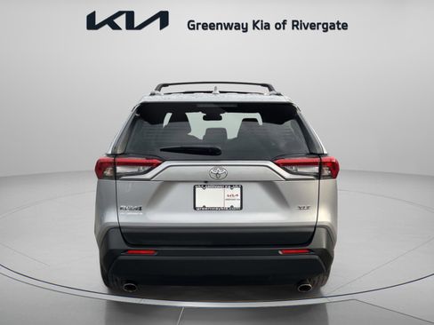 Used 2019 Toyota RAV4 XLE w/ Phone Cable & Charge Package image 6