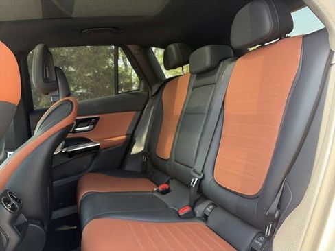 Used 2023 Mercedes-Benz GLC 300 image 13