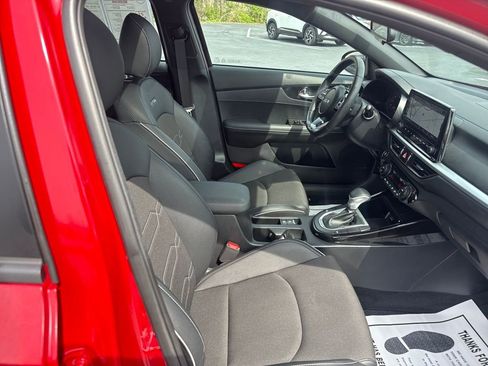 Used 2024 Kia Forte GT-Line w/ GT-Line Premium Package image 30