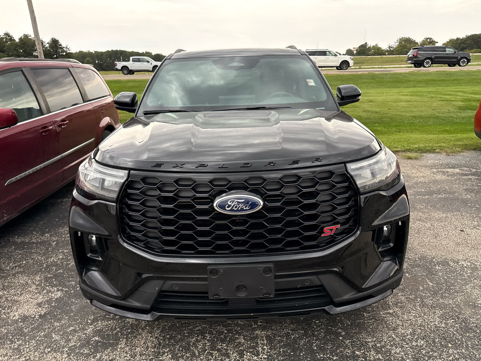 Used 2026 Ford Explorer ST w/ Sun And Sound Package AWD/4WD image 2