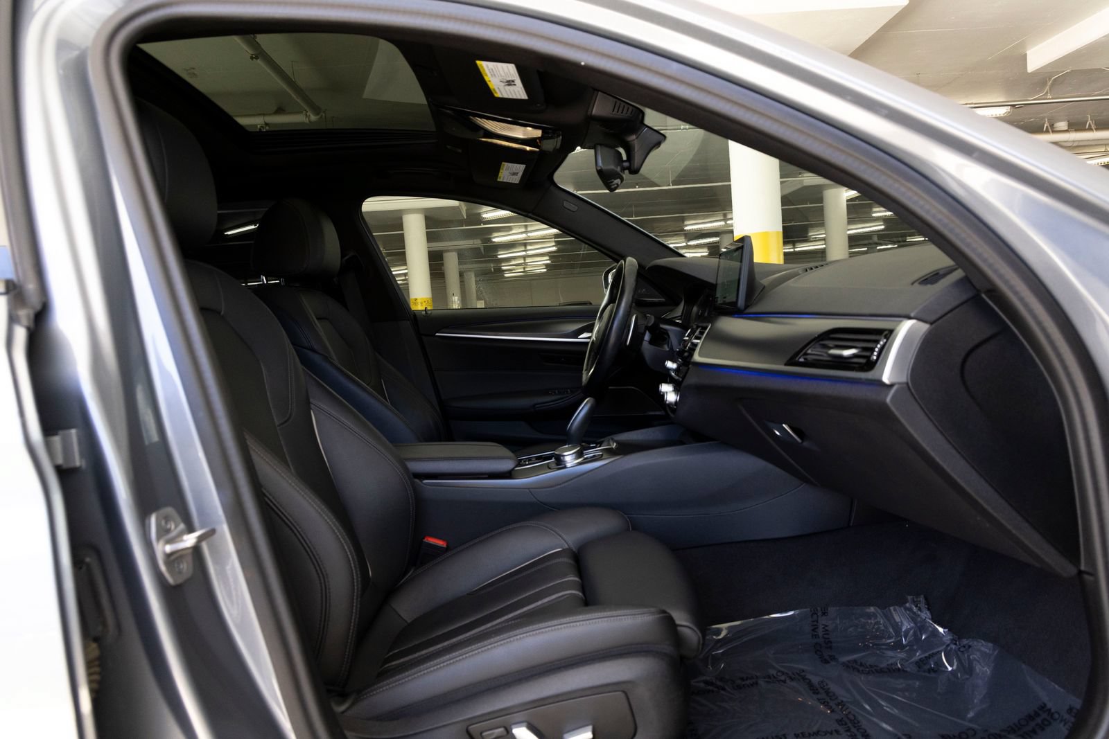 Used 2023 BMW 540i w/ M Sport Package RWD image 25