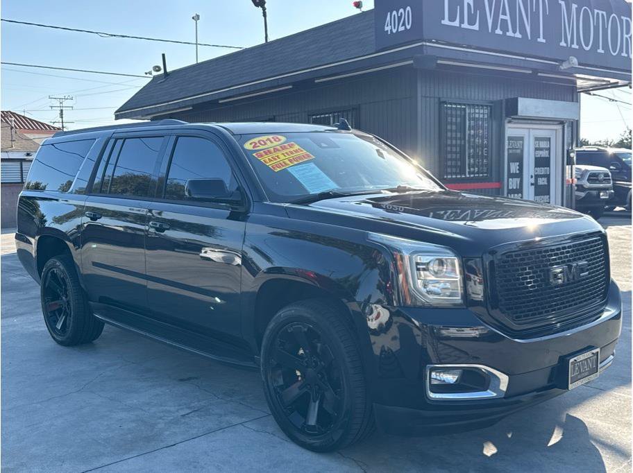 Used 2018 GMC Yukon XL SLT RWD image 1