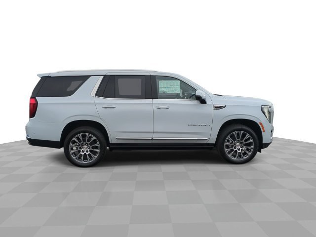 Used 2026 GMC Yukon Denali w/ Denali Reserve Package AWD/4WD image 10