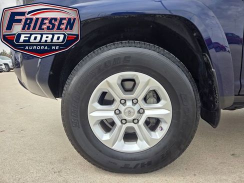 Used 2019 Toyota 4Runner SR5 Premium AWD/4WD image 8
