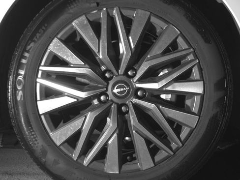 Used 2025 Nissan Altima 2.5 SV image 13