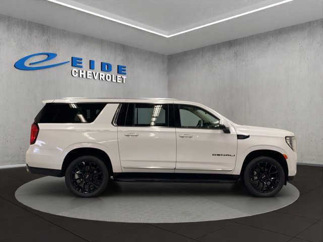 Used 2023 GMC Yukon XL Denali w/ Max Trailering Package AWD/4WD image 15