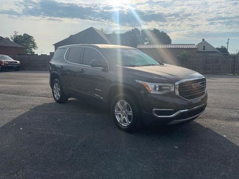 Used 2019 GMC Acadia SLE FWD image 2