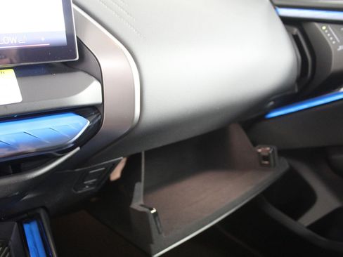 New 2025 BMW X3 xDrive30i w/ Premium Package image 32