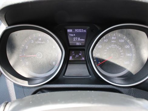 Used 2016 Hyundai Elantra GT FWD image 13