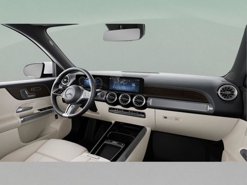 Certified 2026 Mercedes-Benz GLB 250 image 44