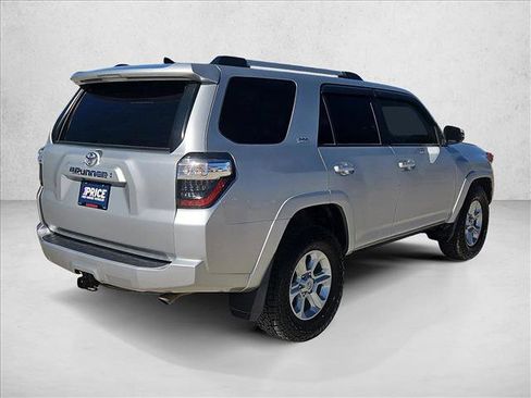 Used 2022 Toyota 4Runner SR5 Premium image 5