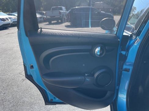 Used 2015 MINI Cooper 4-Door Hardtop FWD image 21