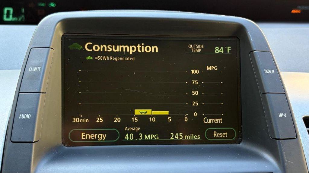 Used 2007 Toyota Prius w/ Pkg 2 FWD image 32