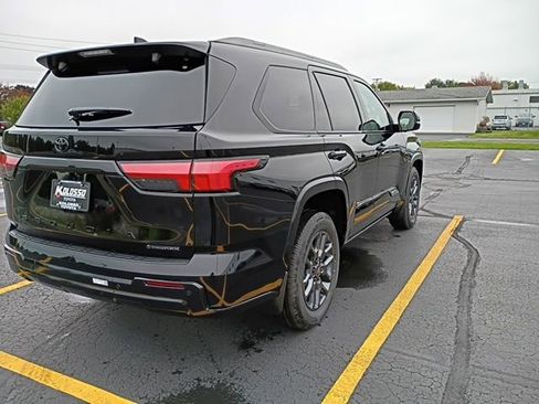 New 2026 Toyota Sequoia Platinum image 6