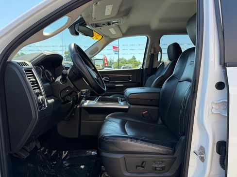 Used 2015 RAM 1500 Laramie w/ Convenience Group AWD/4WD image 14