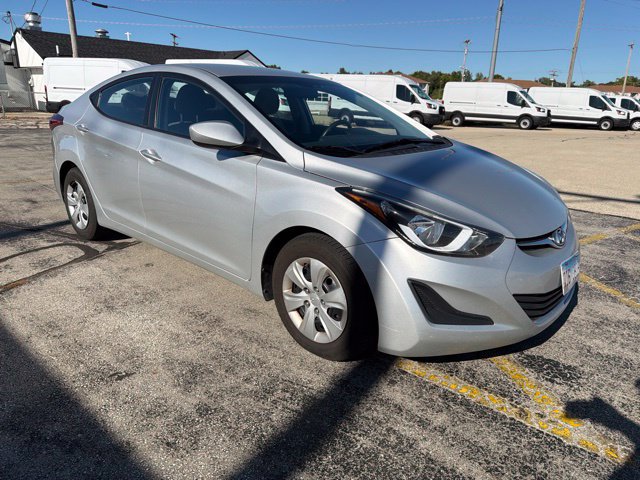 Used 2016 Hyundai Elantra SE FWD image 3
