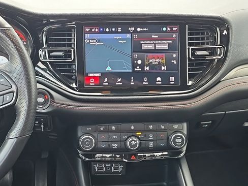 Used 2024 Dodge Durango GT image 13