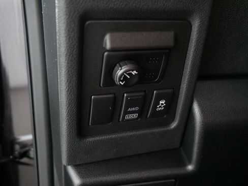 Used 2013 Nissan Rogue SV w/ Premium Pkg image 26