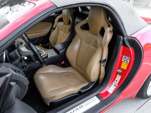 Used 2014 Jaguar F-TYPE Convertible RWD image 34