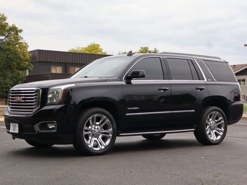 Used 2018 GMC Yukon SLT w/ Premium Edition image 11