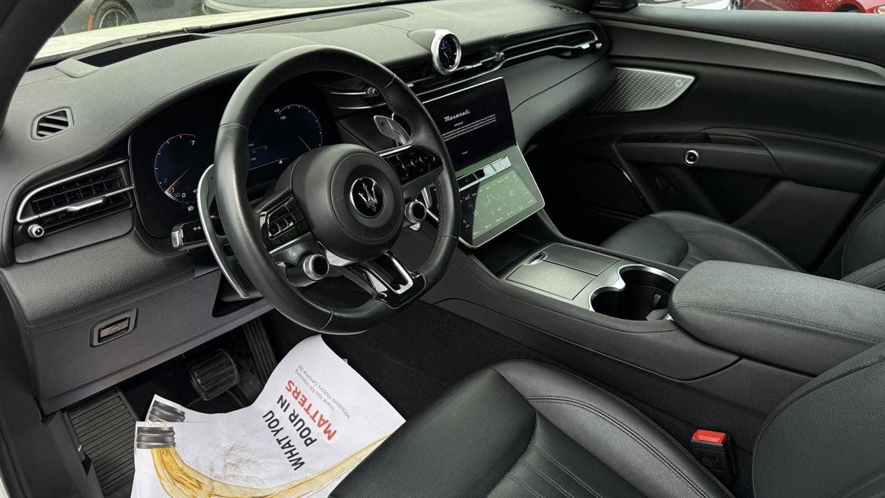 Used 2023 Maserati Grecale GT AWD/4WD image 28