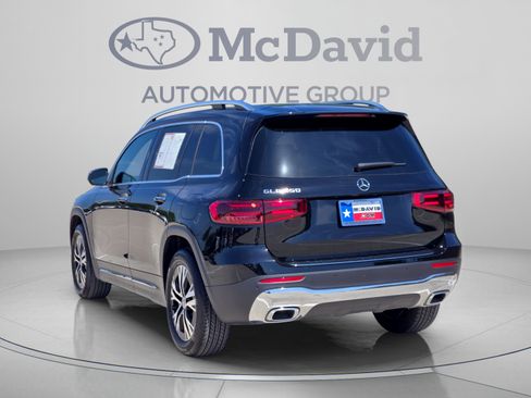 Used 2025 Mercedes-Benz GLB 250 w/ Exclusive Package image 4