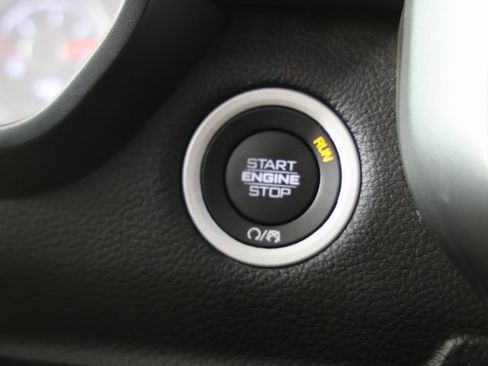 Certified 2023 RAM 1500 Laramie image 24