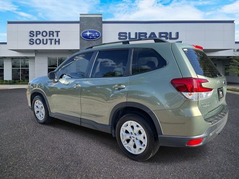 Used 2021 Subaru Forester AWD/4WD image 5