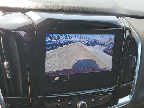 Used 2023 Chevrolet Traverse LT AWD/4WD image 27
