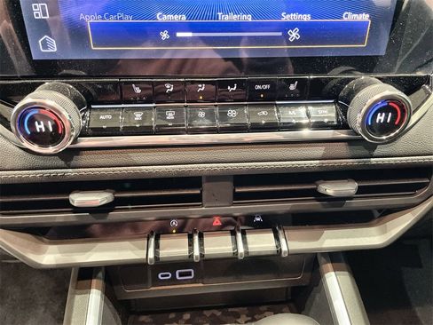 Used 2026 Chevrolet Colorado LT image 8