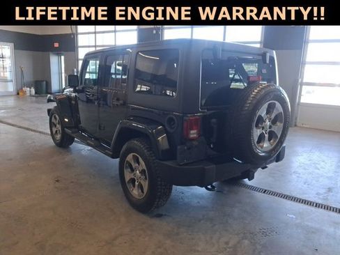 Used 2018 Jeep Wrangler Unlimited Sahara image 6