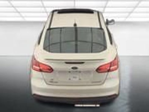 Used 2017 Ford Focus Titanium w/ Titanium Technology Package FWD image 6