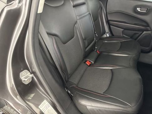 Used 2019 Jeep Compass Trailhawk image 29